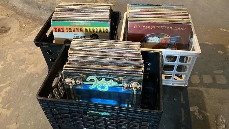 Store Image