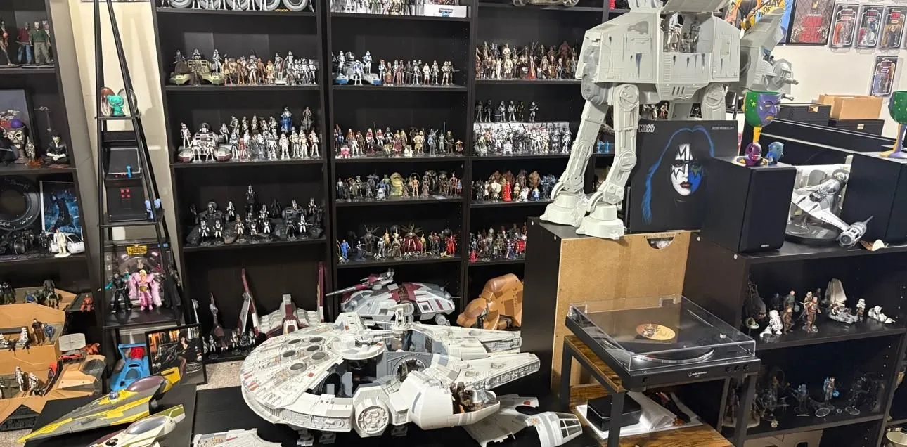 Store Image