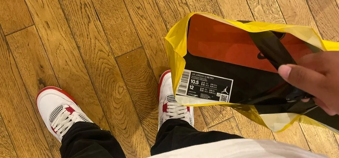 Store Image