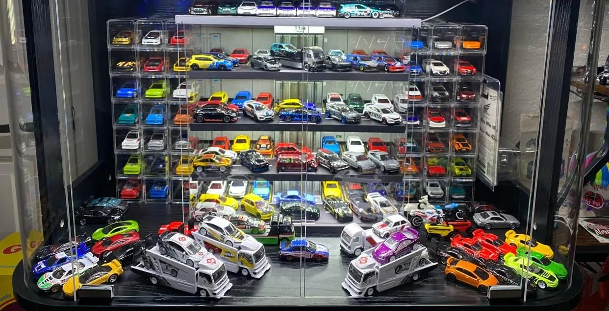 Store Image