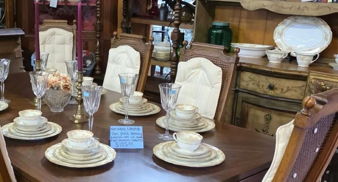 Store Image
