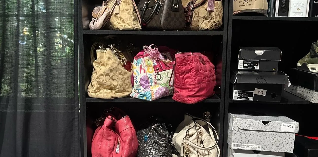 Store Image