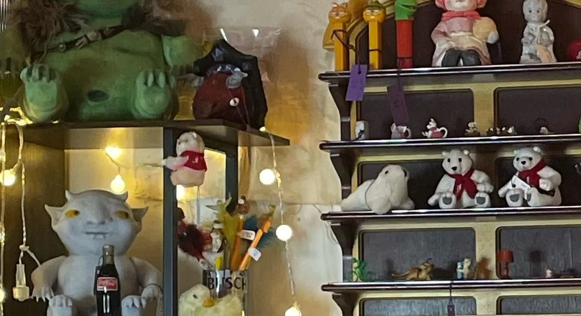 Store Image