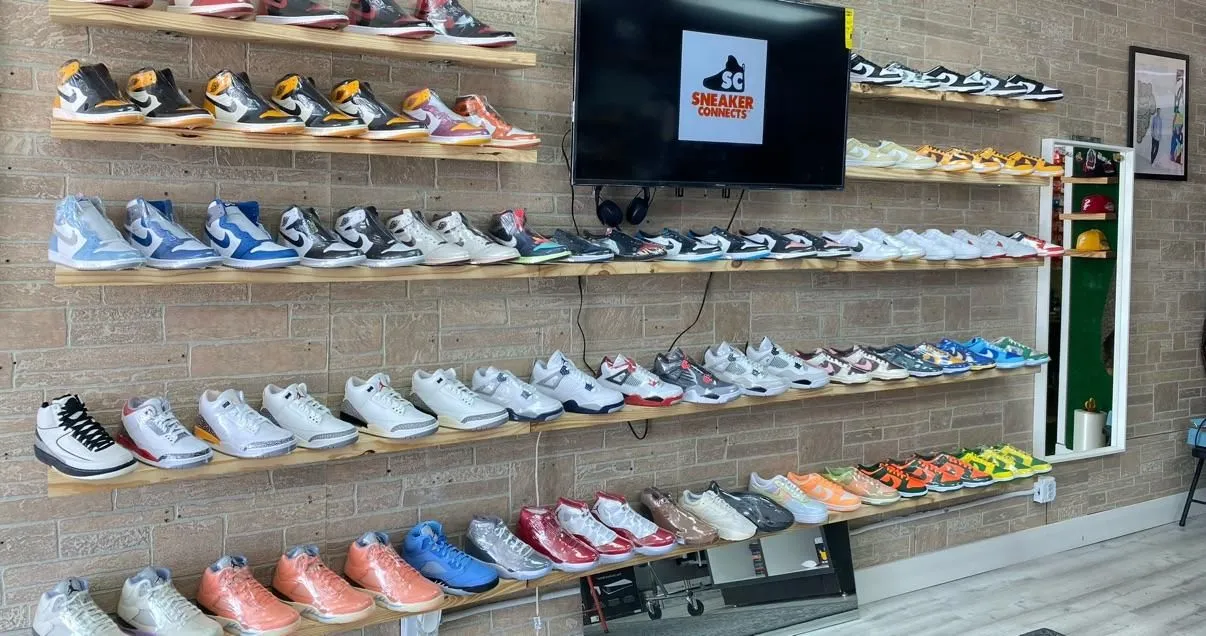 Store Image