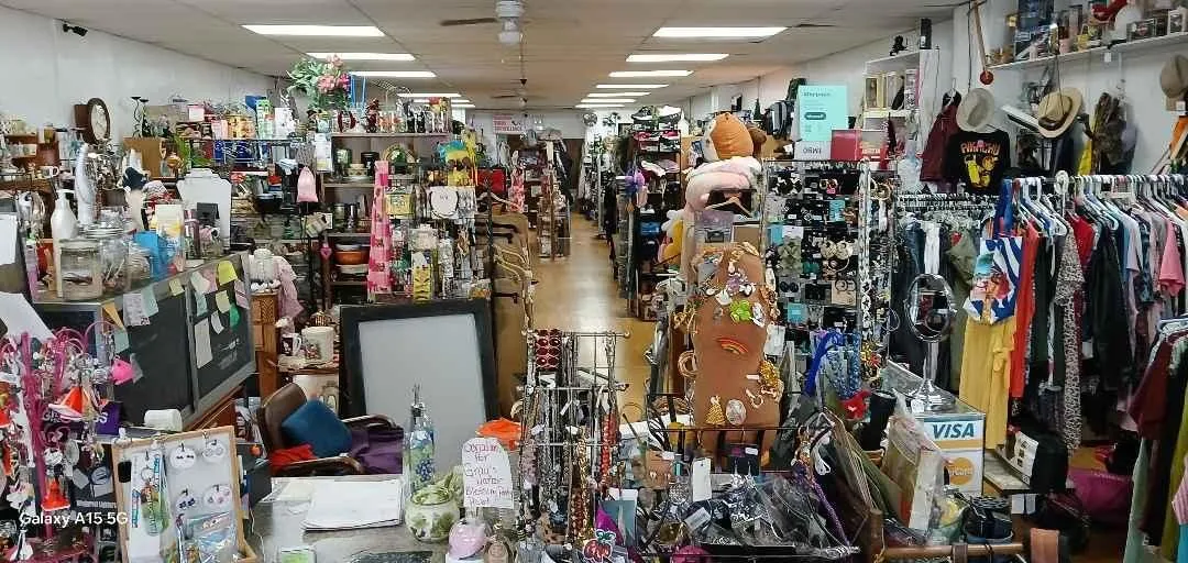 Store Image