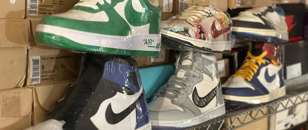Store Image