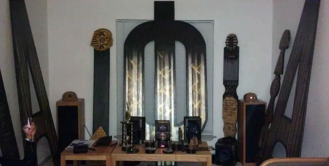Store Image