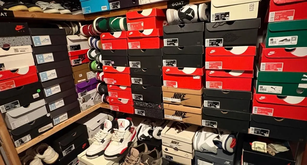 Store Image