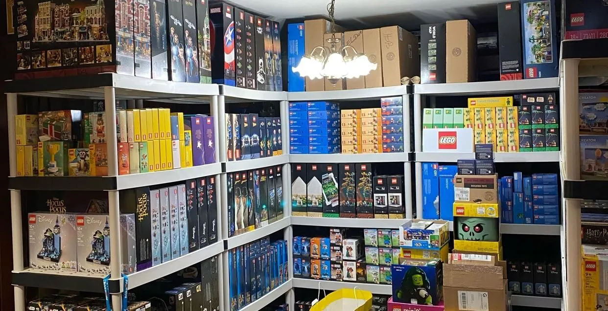 Store Image