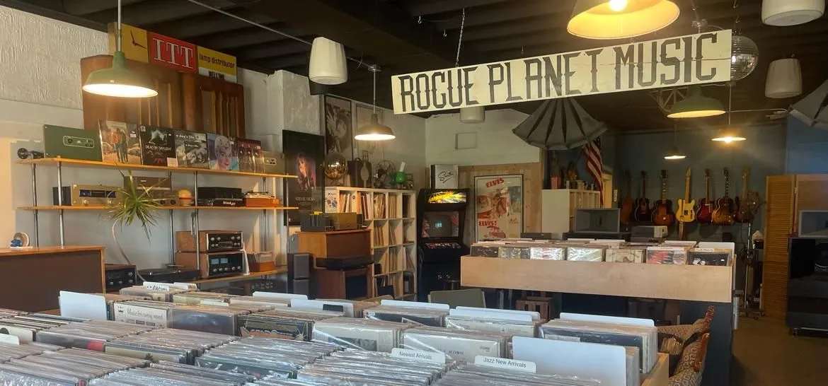 Store Image