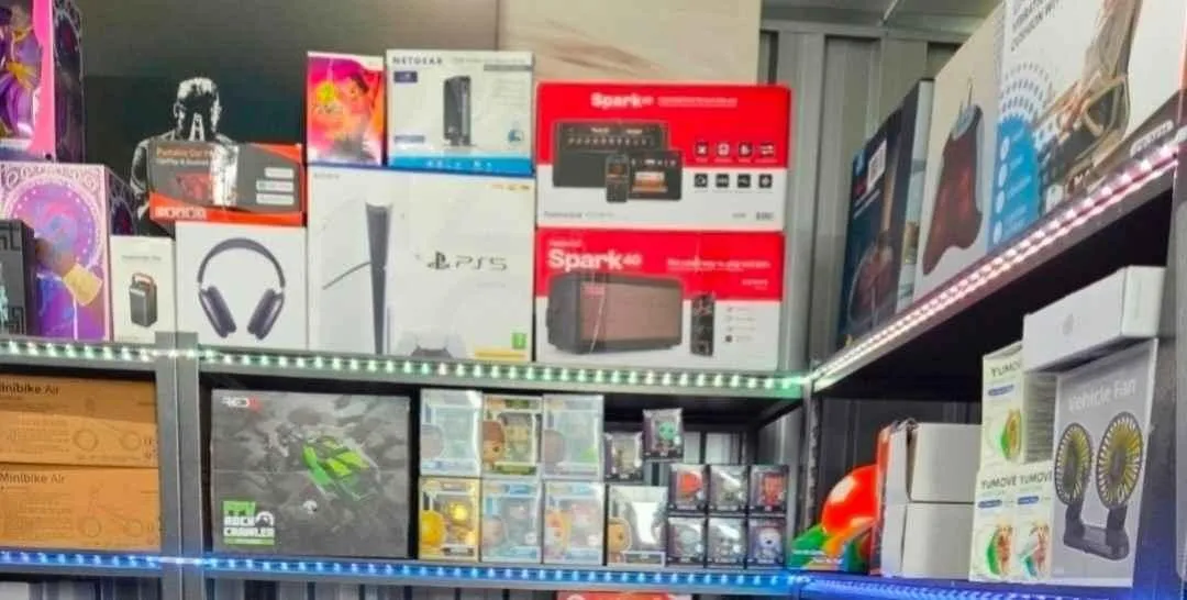 Store Image