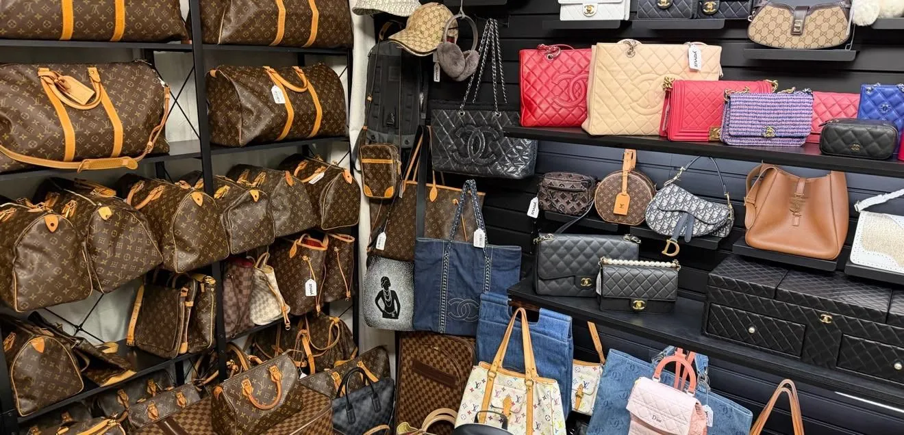 Store Image