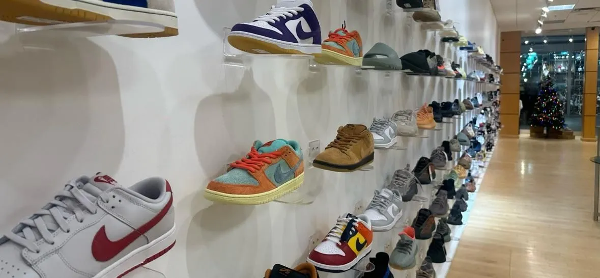 Store Image