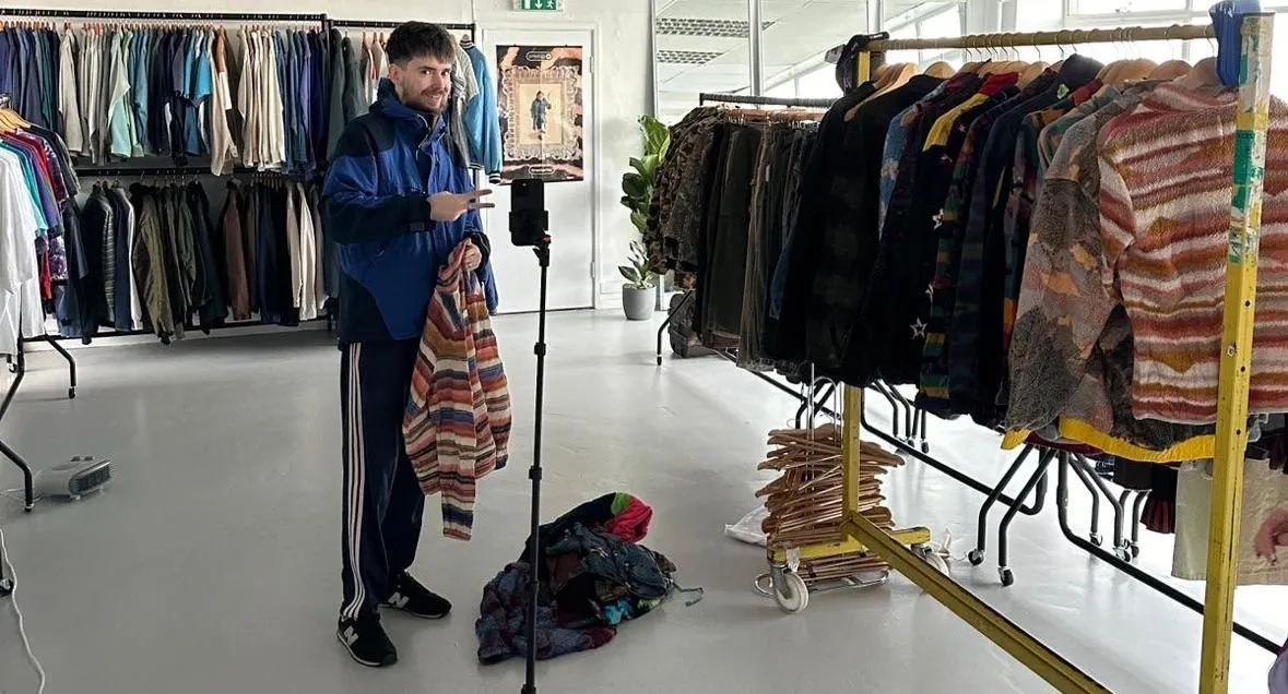 Store Image