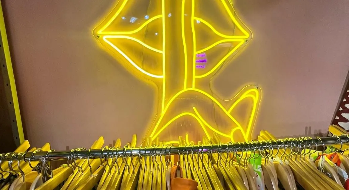 Store Image