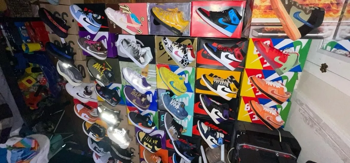 Store Image