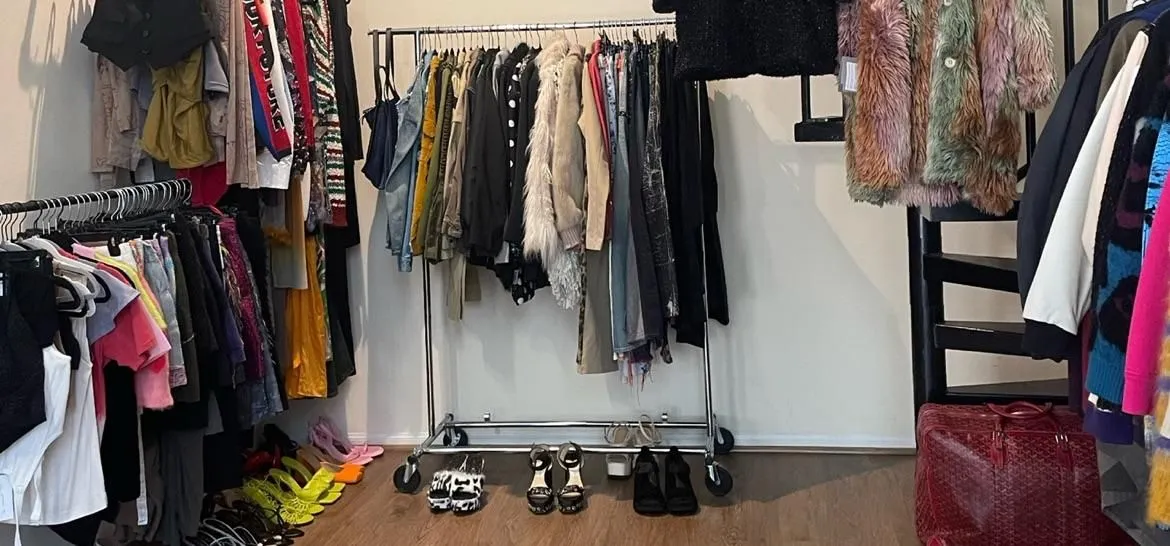 Store Image