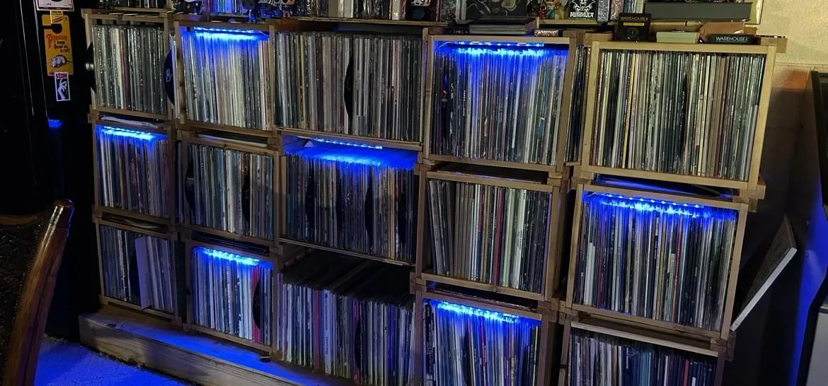 Store Image