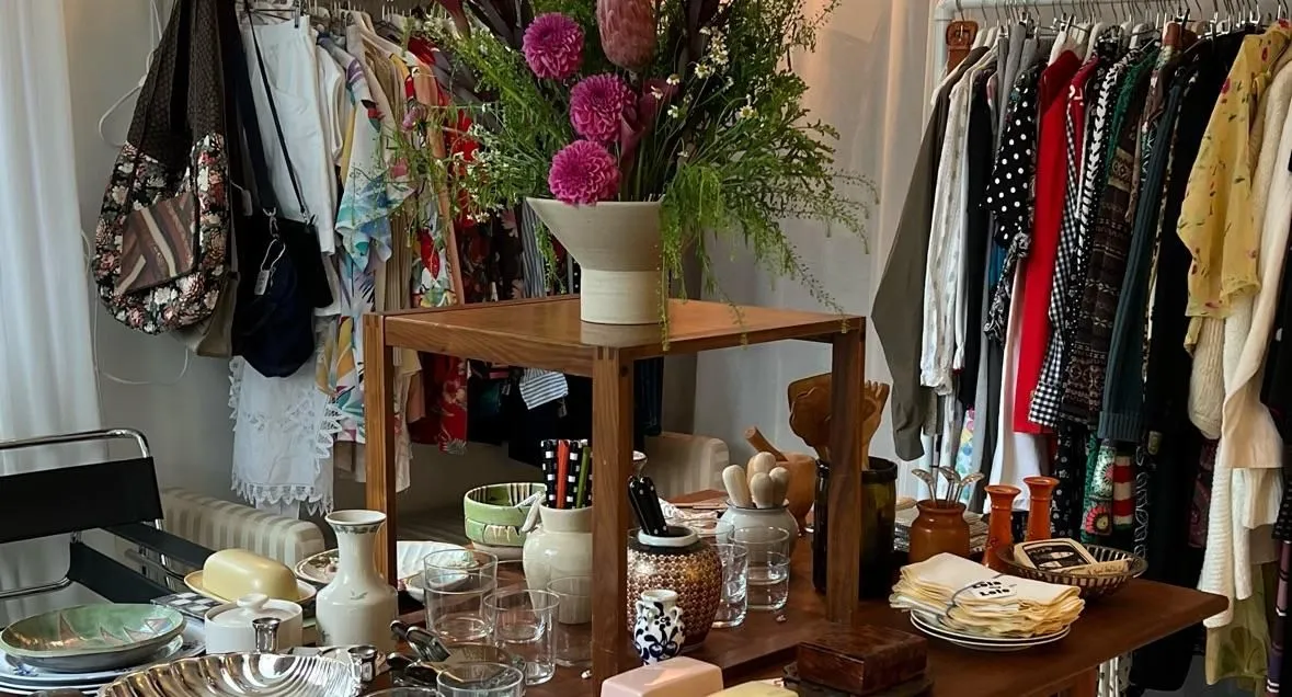 Store Image