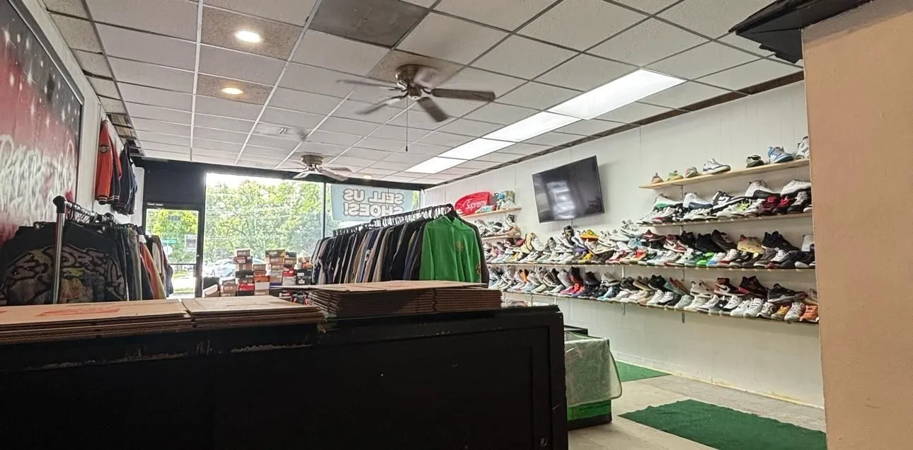 Store Image