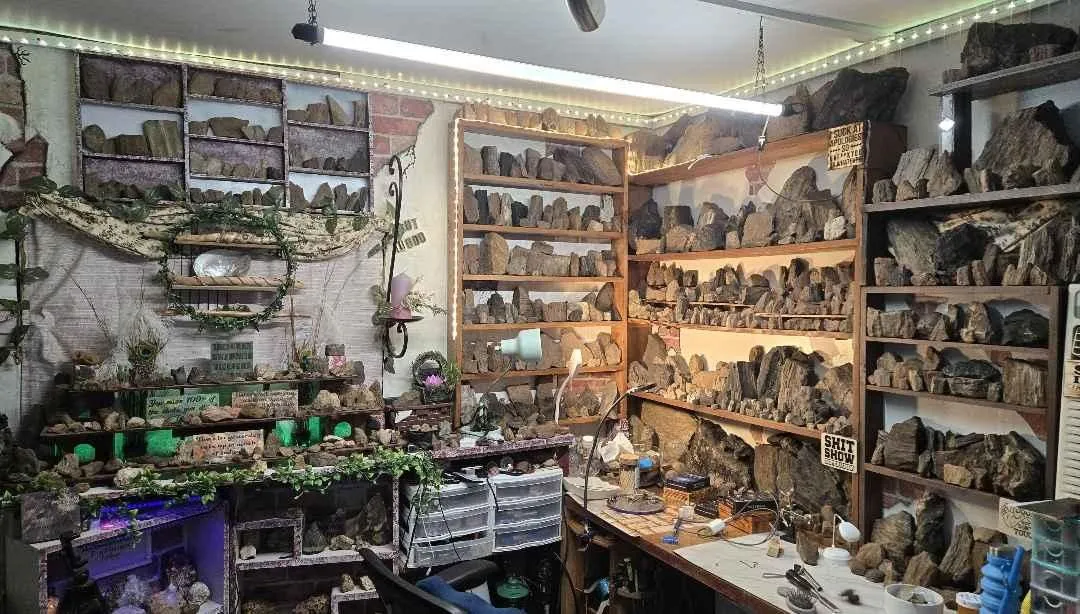 Store Image