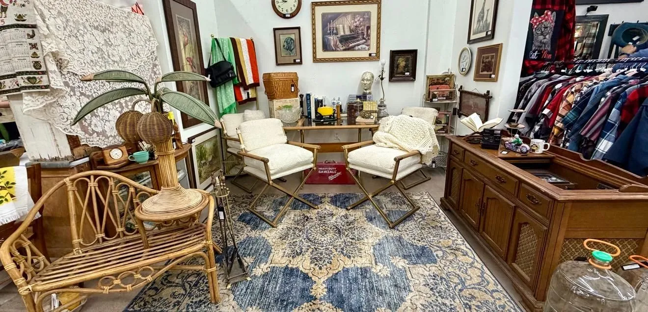 Store Image