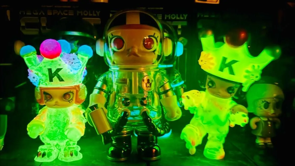 Store Image