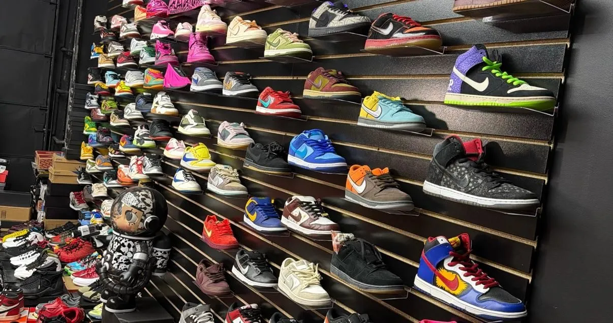 Store Image