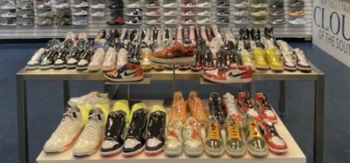 Store Image