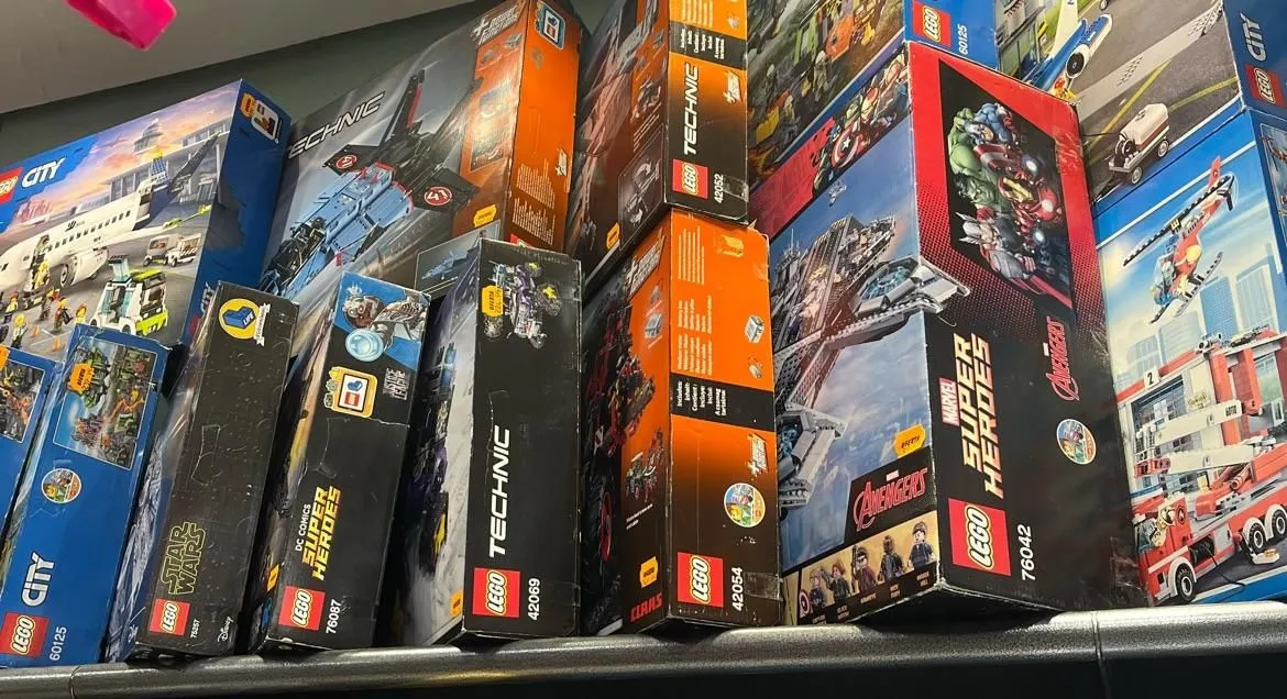 Store Image