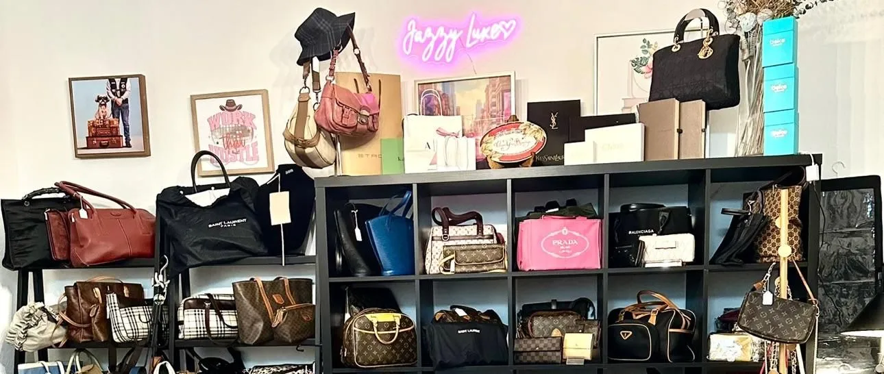 Store Image