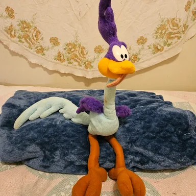 Looney Toons Road Runner plush with wire legs.