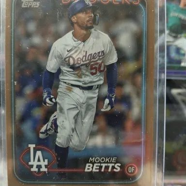 Mookie Betts dodgers gold /2024