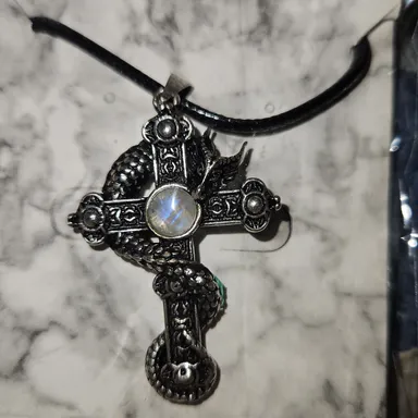 dragon cross pendant w/stone