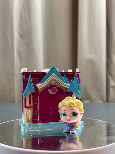 Disney - Frozen - Elsa's Frozen Castle Doorables Playset w/ Set Exclusive Elsa (S4 - Playsets)