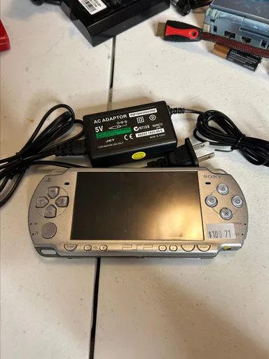 Console psp 2001 silver
