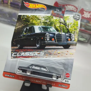 Hot Wheels Modern Classics '72 Mercedes-Benz 280 SEL 4.5