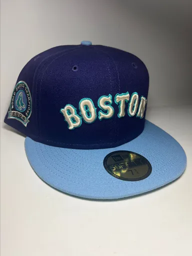 Sz 7 3/4- New Era Purple Sky Boston Red Sox 04’ WS Champs 59FIFTY Fitted Hat