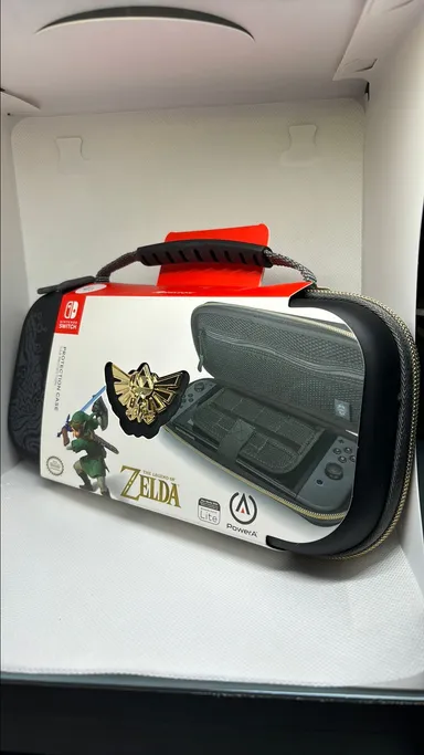 The Legend of Zelda Switch Travel Case Black with Gold Crest (NEW)