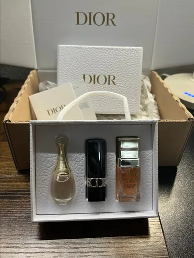 Christian Dior Deluxe Gift Set (New in Box)