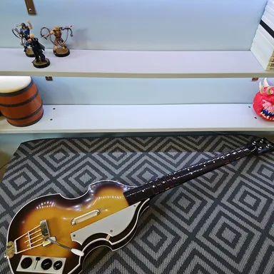 Xbox 360 Beatles Rock Band Hofner Bass Guitar
