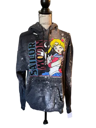 Sailor Moon from Hot Topics NWT size large