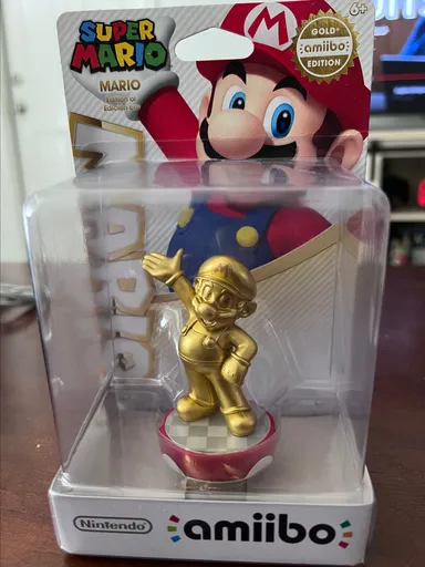 Super Mario Gold Mario