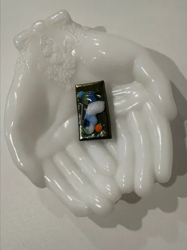 New Handcrafted Artisan fused glass magnet.