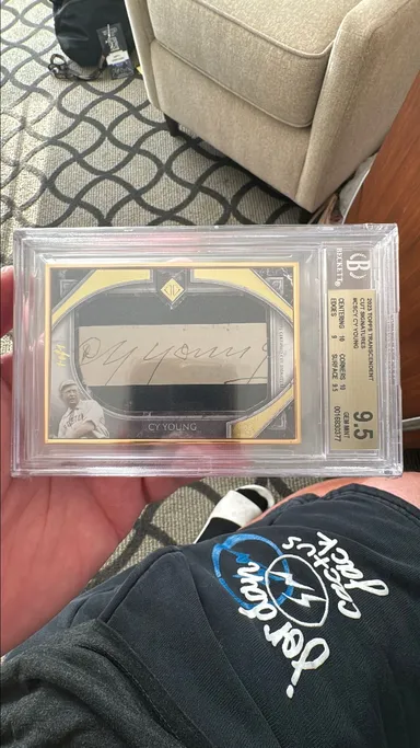 2023 Topps CY YOUNG Cut Signatures Transcendent 1/1 One of One auto