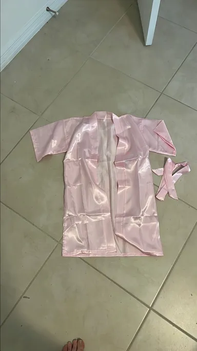 NWT Sz 8 girls satin robe pink