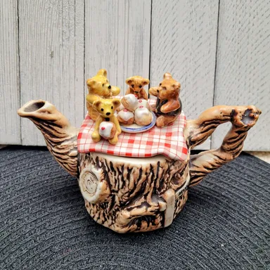 Paul Cardew Design Teddy Bears Picnic Mini Ceramic Tea Pot 6 fl. oz. wu
