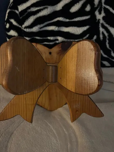 Wood heart quilt hanger
