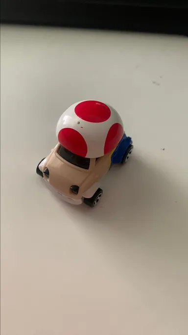 Mattel super mario toad hot wheels car