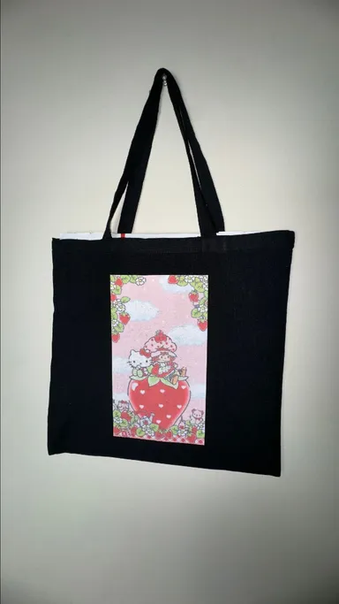 Hello Kitty Strawberry Shortcake Black tote bag